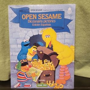 Sesame Street Spanish English Picture Dictionary Book